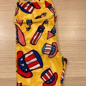 Fire rocket 🚀 and Uncle Sam Hat 🎩 leggings NWOT